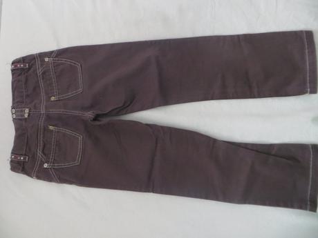 Hnedé nohavice, 122