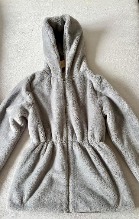 Dámsky hebký kožuch s kapucňou, xs