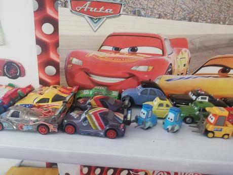 Ponúkam na predaj hot wheels, 
