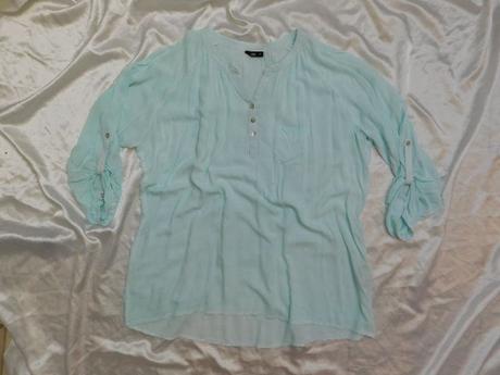 Vzdusna bluzka s roll-up rukavmi, 46