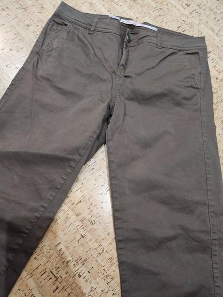 Elelgantne nohavice, bershka,s