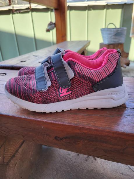 Tenisky + doporučené postovne, 35