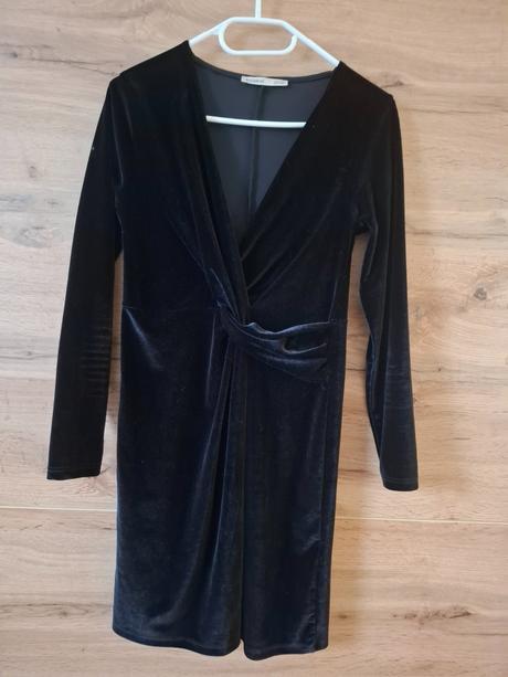 Šaty zamatové, pull&bear,s