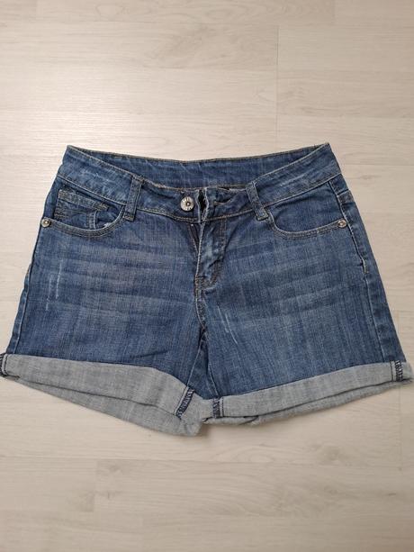 Šortky, takko,34