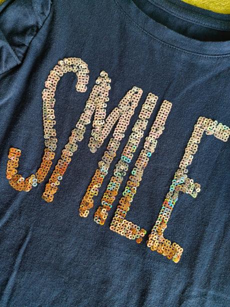 Raz oblečené tričko gap, top stav, gap,140