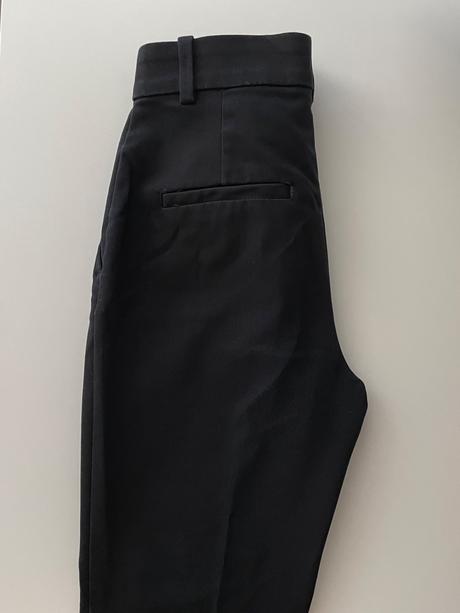 Elegantné cigaretové nohavice s pukmi do práce, h&m,32