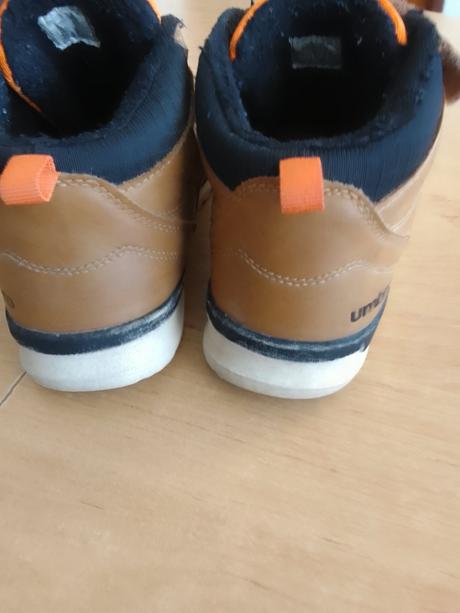 Detská zateplená obuv umbro č.35, umbro,35