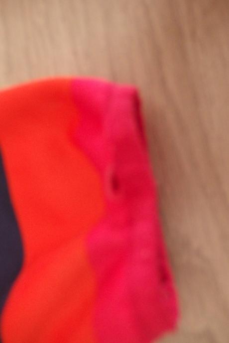 Pásiky sofshelka, 146