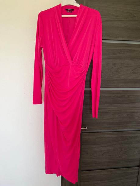 Krásne ružové šaty aj ako tehu reserved č.s, reserved,xs
