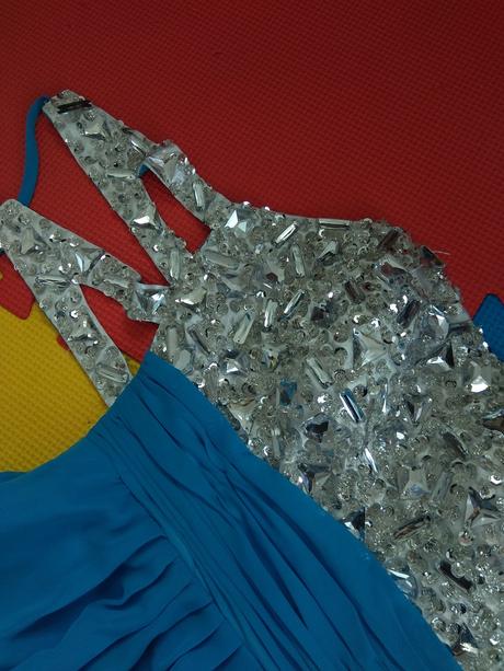 Spoločenské šaty s, s