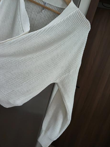 Page one kvalitný voľný biely sveter l-xl, xl