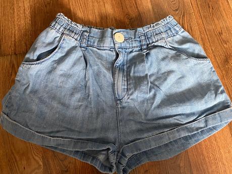 Šortky, zara,152