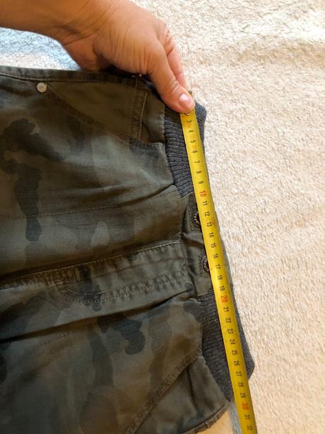 Maskacove kratasy, rebel,146