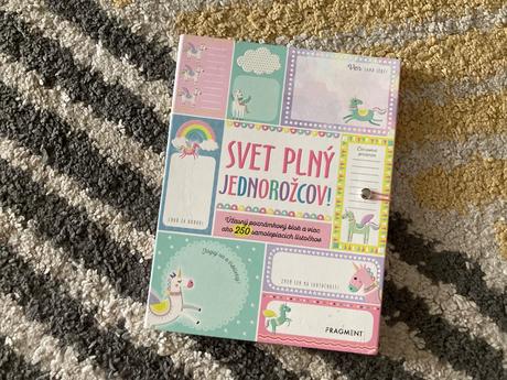 Svet plný jednorožcov blok,