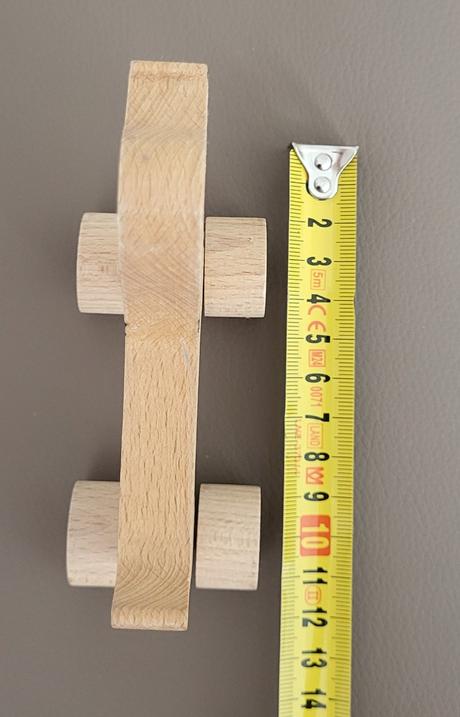 Drevený pes na kolieskach, 