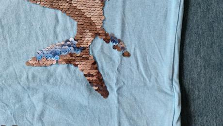 2x premienacie tricko s flitrami a mikina, 122–134