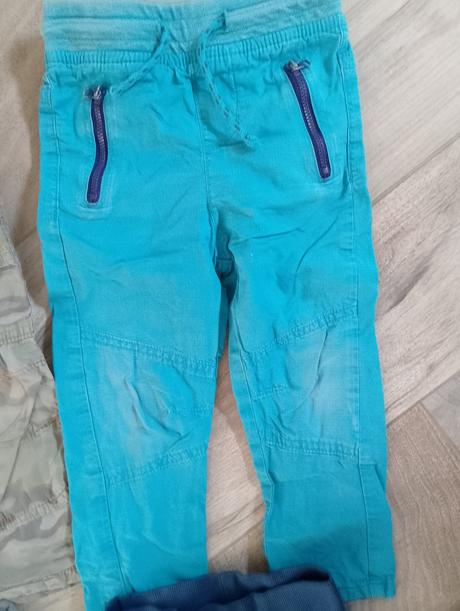 Rôzne nohavice, lupilu,92