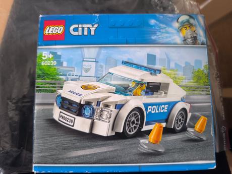 Lego city 60239,