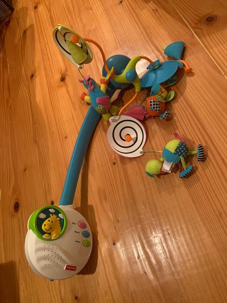 Tiny love kolotoc nad postielku, 