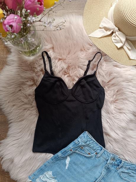 Dámske čierne body, m