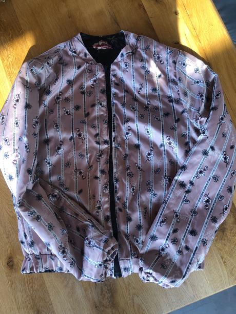 Dámska obojstranná bomberka, 36