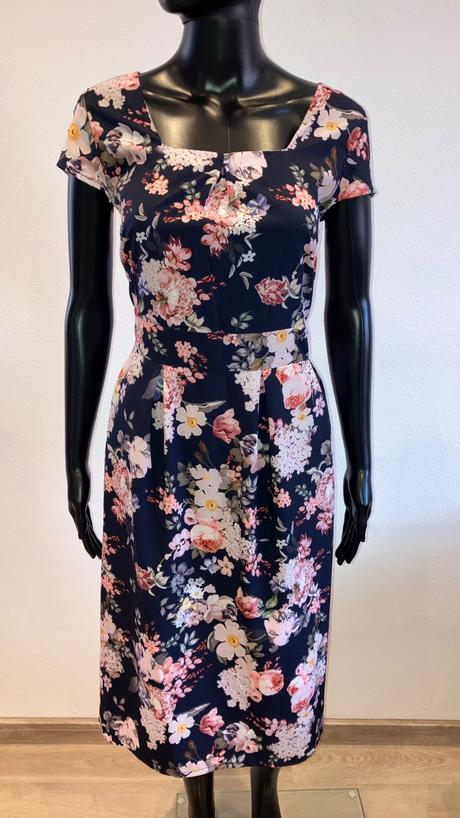 Dámske šaty kvetinové, xl