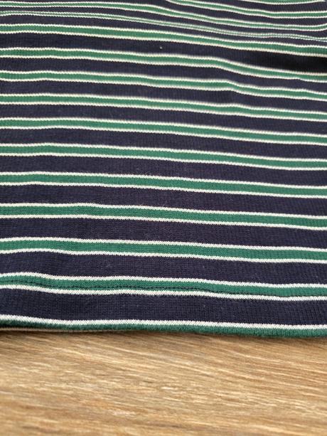 Tričko s, reserved,s