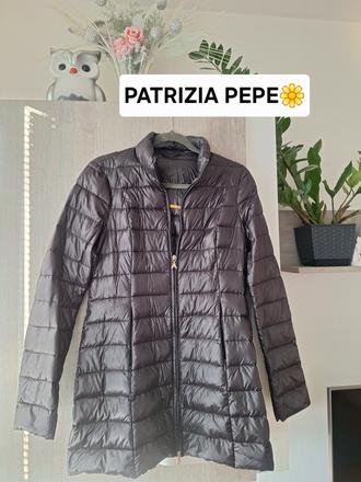 Ultraľahká páperová bunda patrizia pepe, m