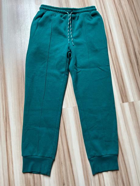 Tepláčiky, reserved,146