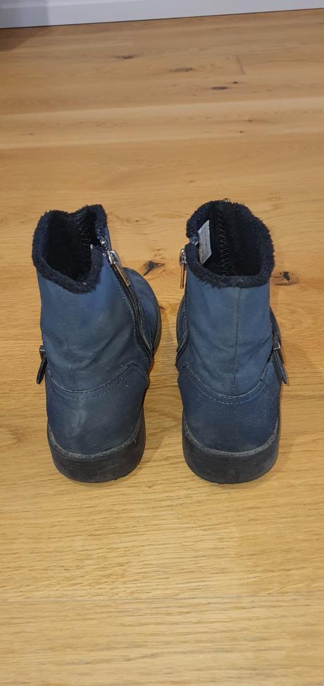 Zimne cizmy, 33