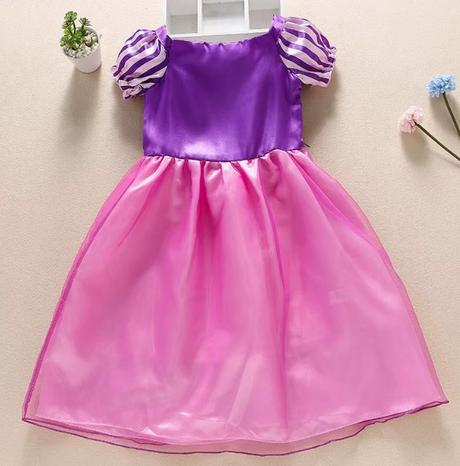 Kostým šaty doplnky na vlásku rapunzel locika nové, 