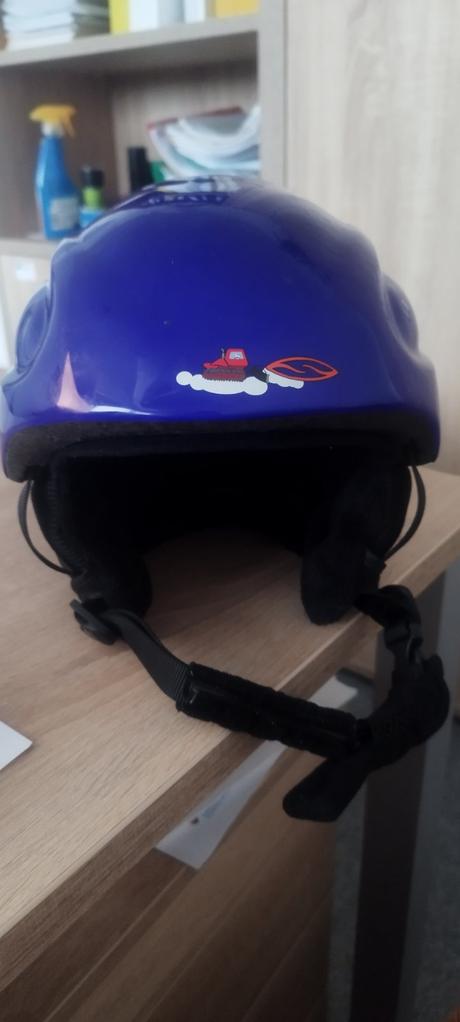 Detská lyžiarska prilba,