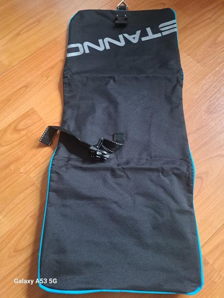 Cestovný organizér hygienických potrieb,