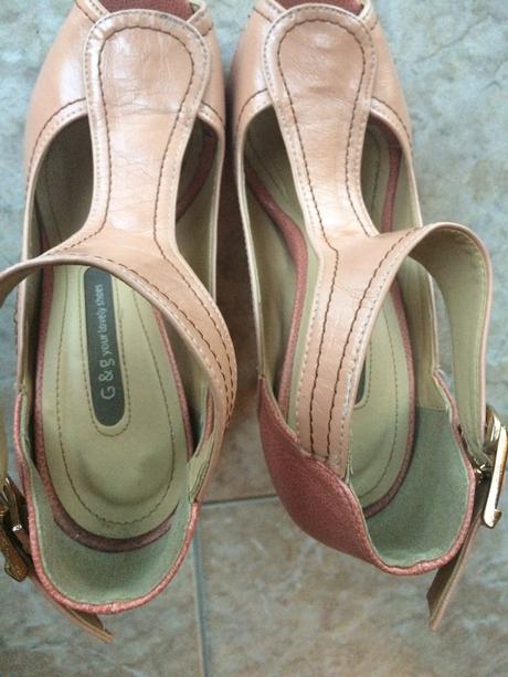 Znackové topánky, 36