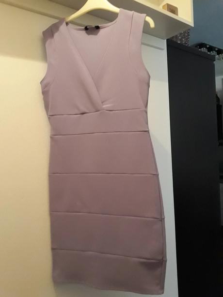 Fialove saty, f&f,44