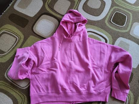 Mikina + doporučené poštovné, gate,42