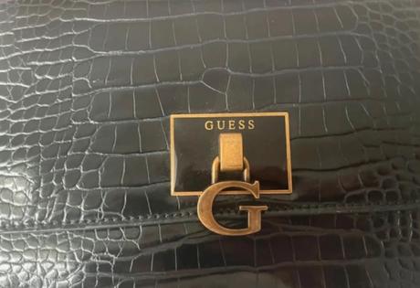 Kabelka, guess