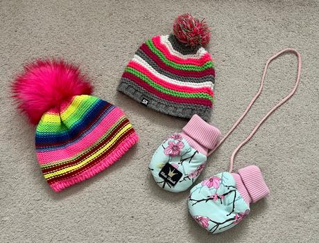 Ciapka a rukavice, 98