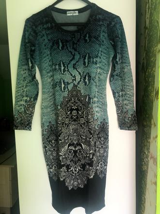 Úpletové šaty s/m, m