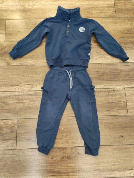 Tepláková súprava, 98