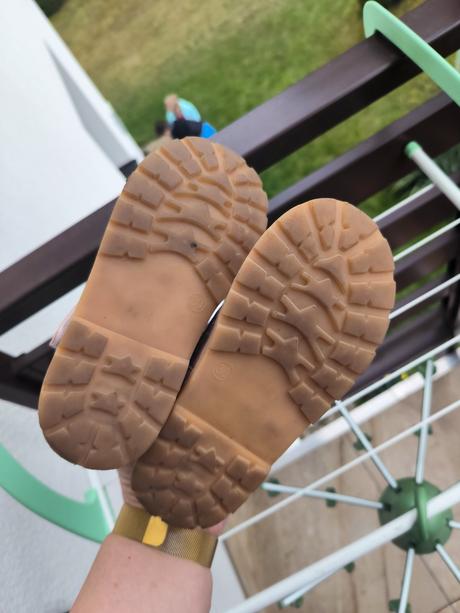 Ružové topánočky, 29