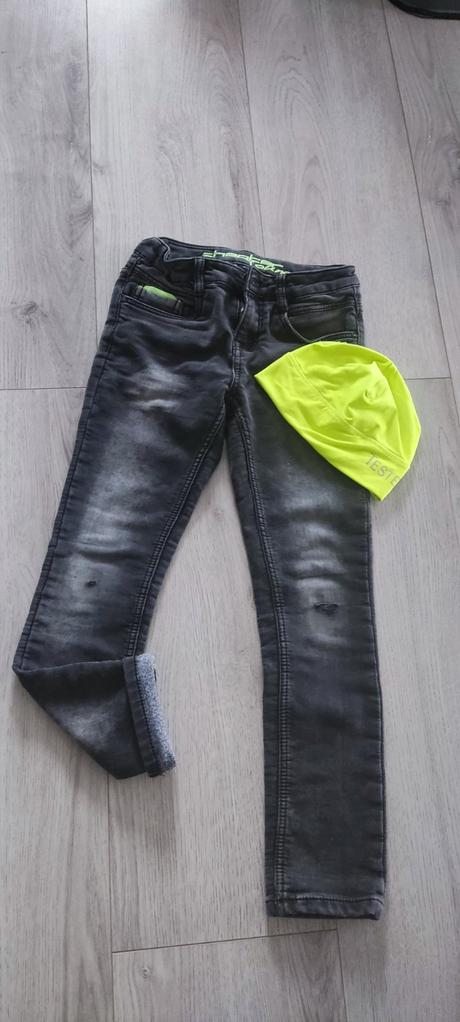 Zateplené chlapčenské rifle, chapter young,146