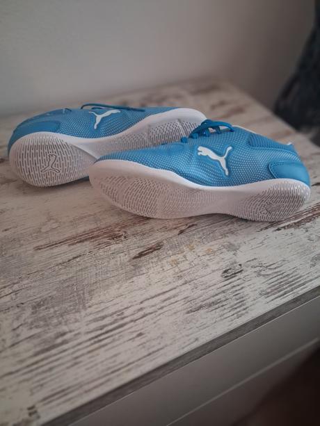 Predám pumá halovky č.37 obuté 3 ráz obuté ako nov, puma,37
