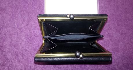 Malá čierna peňaženka, 