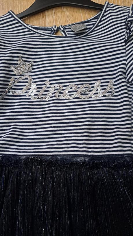 Šaty s tylovou sukňou "princess", 122