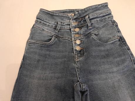 Rifle s vysokým pásom, s