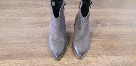 Carini kotnikove čižmičky, lasocki,37