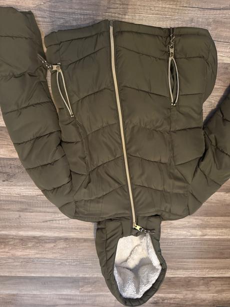 Zimne bundičky, 152