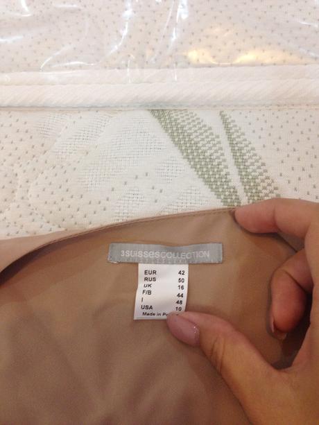 Šaty kremovo-cierne, 42