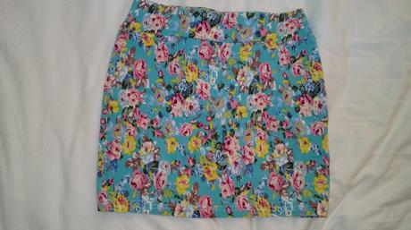 Kvetinová sukňa, s